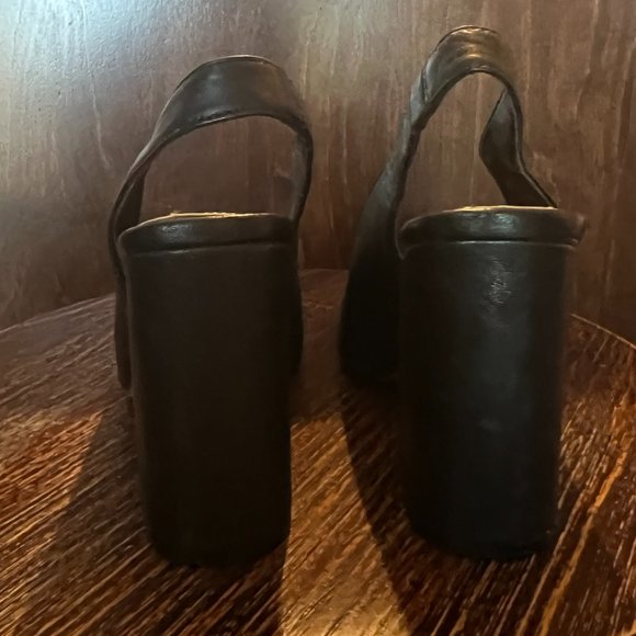 Vince Camuto Leather Pointed Toe Slingback Block Heel Size 6 - Picture 3 of 5